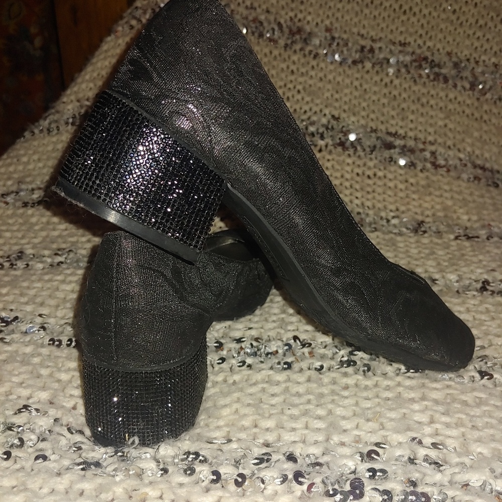 Kenneth Cole women's shoes